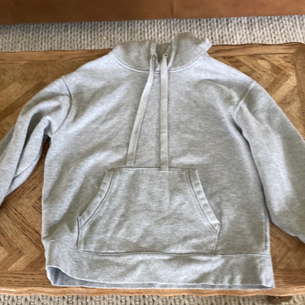 Athleta sweatshirt size medium